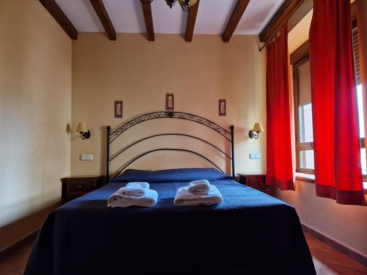 Hostal La Plata Oropesa Luaran gambar